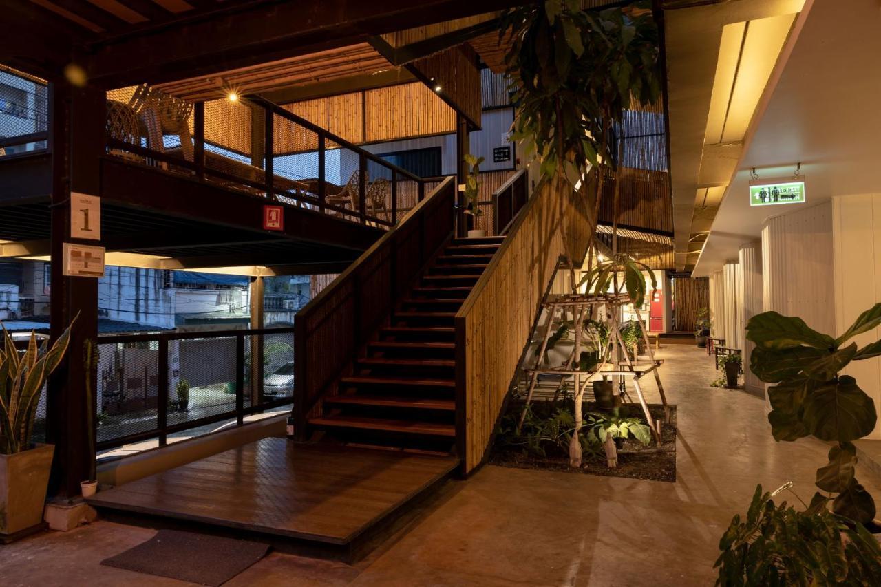 Pakchong Center Poshtel Hotell Eksteriør bilde