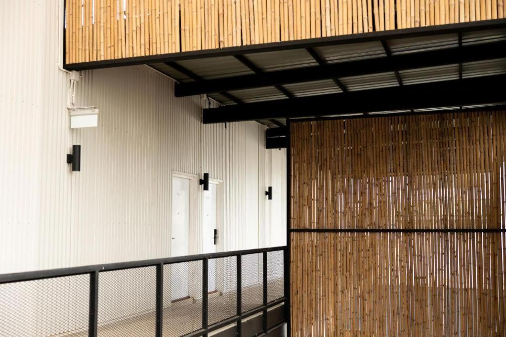 Pakchong Center Poshtel Hotell Eksteriør bilde