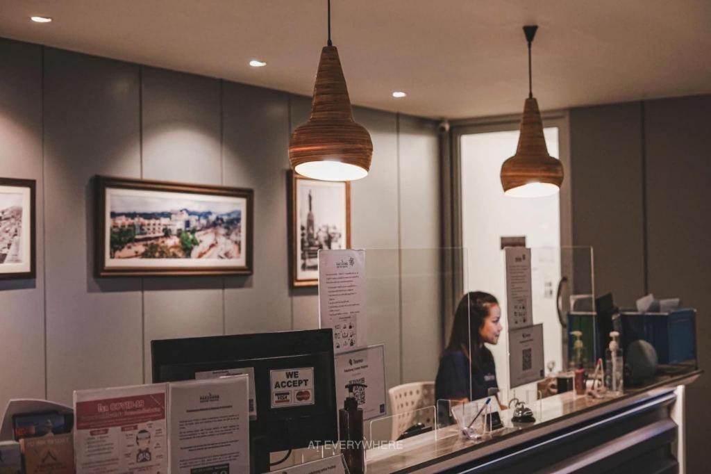 Pakchong Center Poshtel Hotell Eksteriør bilde